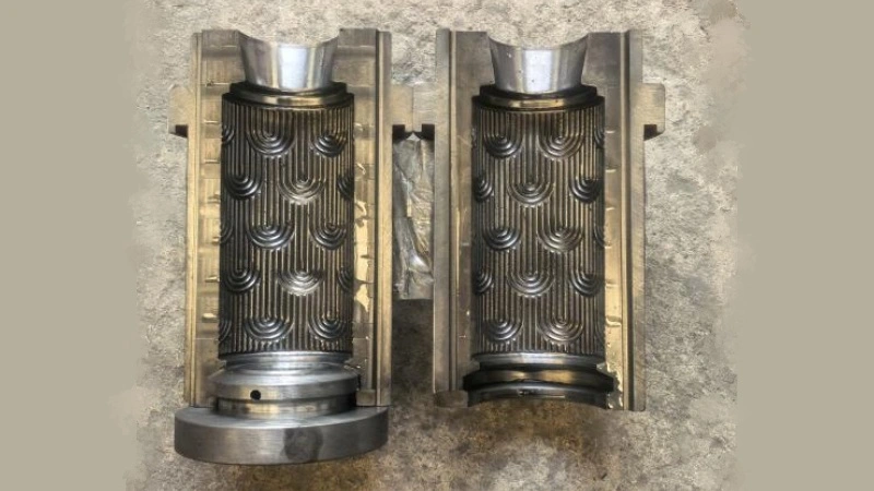 Manufacturing Custom Glass Bottle Molds